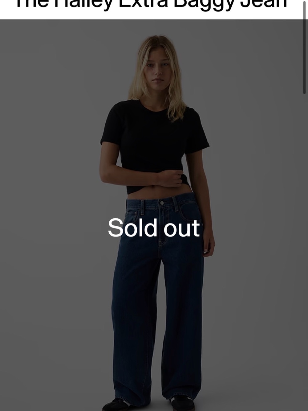 Gap x Hailey Bieber. The Hailey Extra Baggy Jean in Medium Indigo - Picture 2 of 5
